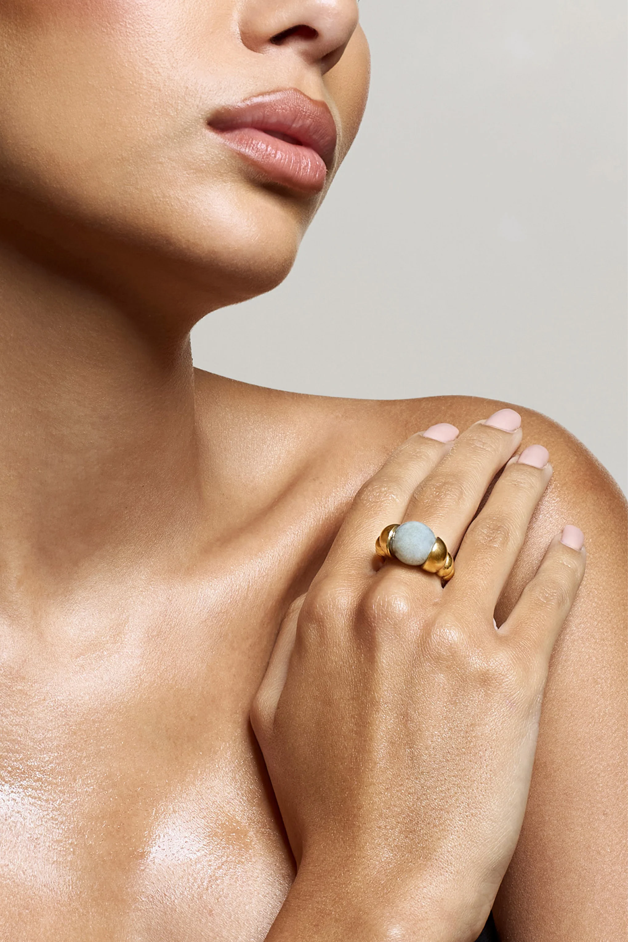 Sabri | Marble Statement Gold Ring - Image 4
